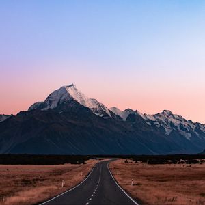 Preview wallpaper road, mountains, peaks, marking