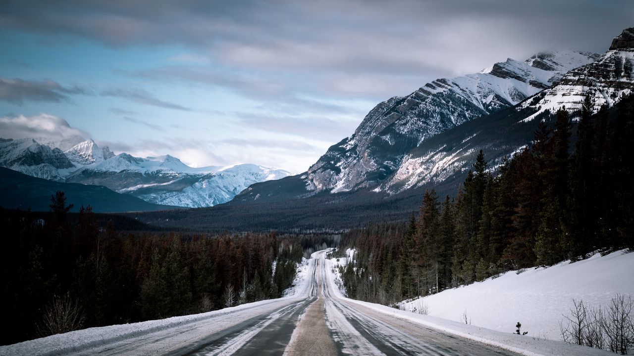 Wallpaper road, mountains, slope, snowy