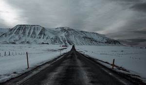 Preview wallpaper road, mountains, snow, snowy, marking