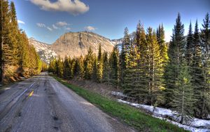 Preview wallpaper road, mountains, trees, marking, distance