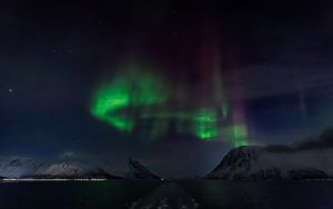 Preview wallpaper road, northern lights, night, mountains