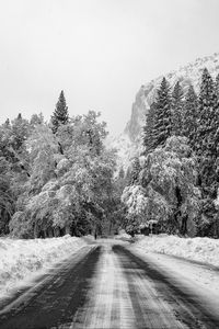 Preview wallpaper road, snow, winter, mountain, valley