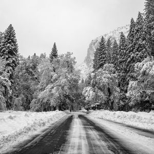 Preview wallpaper road, snow, winter, mountain, valley