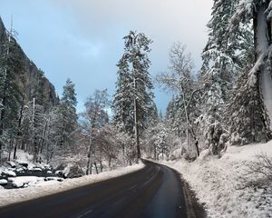 Preview wallpaper road, snow, winter, turn, valley, landscape