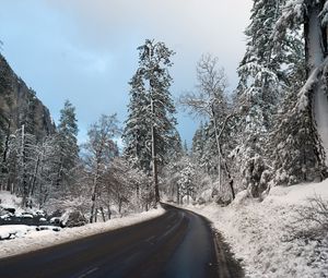 Preview wallpaper road, snow, winter, turn, valley, landscape