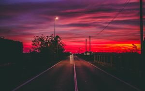 Preview wallpaper road, sunset, horizon, marking