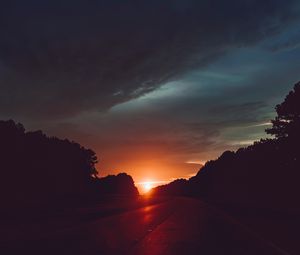 Preview wallpaper road, sunset, sky, clouds, turn
