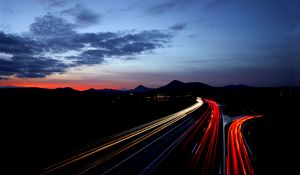 Preview wallpaper road, traffic, light, night