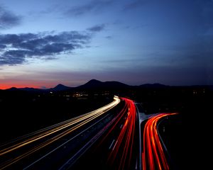 Preview wallpaper road, traffic, light, night
