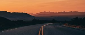 Preview wallpaper road, turn, horizon, sunset, marking, asphalt