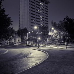 Preview wallpaper road, turn, lights, building, night