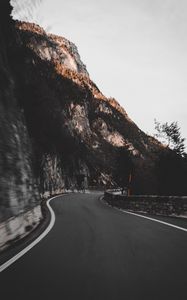 Preview wallpaper road, turn, mountain, slope, nature