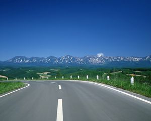 Preview wallpaper road, turn, mountains, asphalt, tops