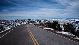 Preview wallpaper road, turn, winding, asphalt, horizon, snowy