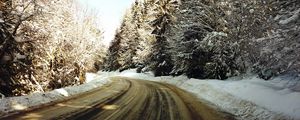 Preview wallpaper road, turn, winter, snow, trees, hoarfrost, slush, dirt