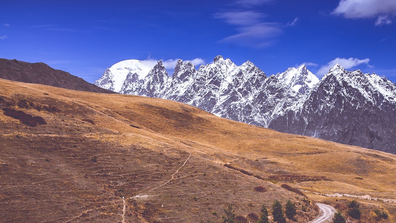 Wallpaper road, winding, mountains, snowy, slope