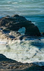 Preview wallpaper rock, arch, sea, waves, landscape