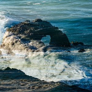 Preview wallpaper rock, arch, sea, waves, landscape