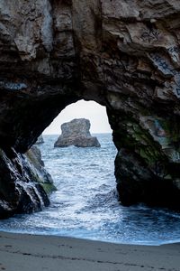 Preview wallpaper rock, arch, shore, sea