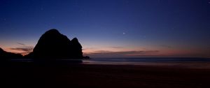 Preview wallpaper rock, beach, night, sea, dark