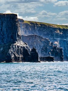 Preview wallpaper rock, cliff, sea, crag