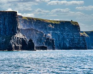 Preview wallpaper rock, cliff, sea, crag