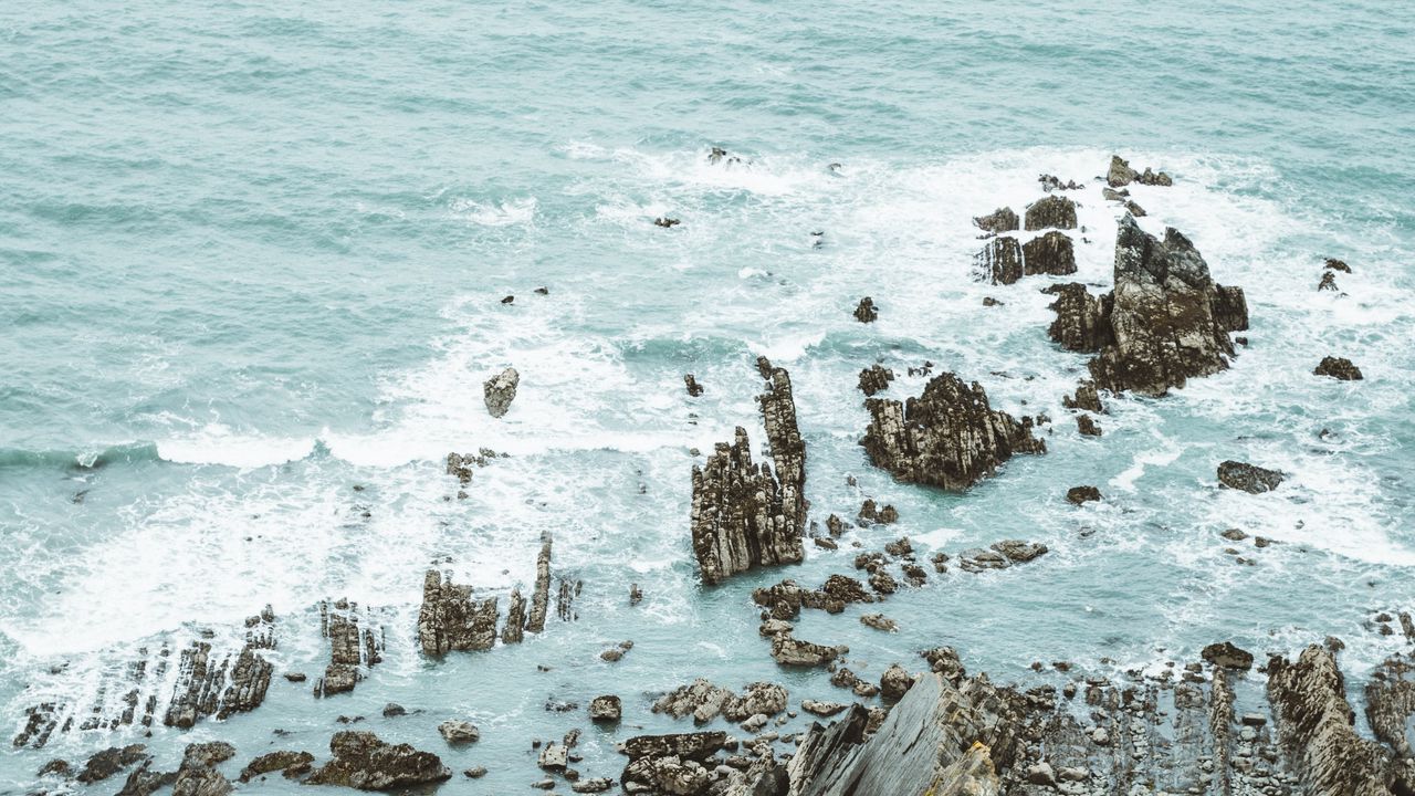 Wallpaper rock, coast, sea, moss, waves