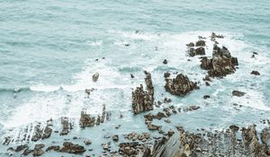 Preview wallpaper rock, coast, sea, moss, waves