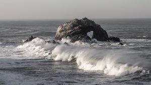 Preview wallpaper rock, ocean, waves, foam