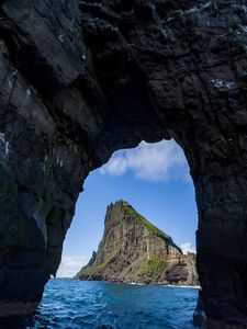 Preview wallpaper rock, sea, arch, nature, landscape