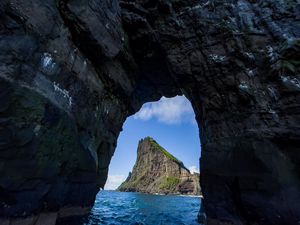 Preview wallpaper rock, sea, arch, nature, landscape