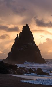Preview wallpaper rock, sea, beach, waves