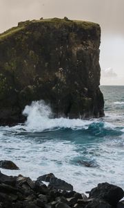Preview wallpaper rock, sea, waves, splashes, stones