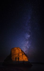 Preview wallpaper rock, shadows, starry sky, milky way, shark fin cove, davenport, united states