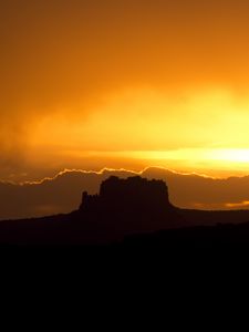 Preview wallpaper rock, silhouette, sunset, dark