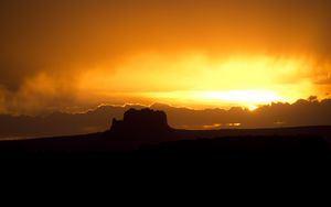 Preview wallpaper rock, silhouette, sunset, dark