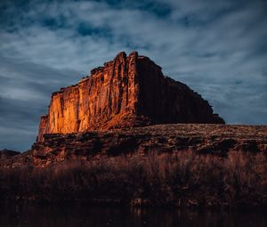 Preview wallpaper rock, sky, reflection, water