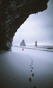 Preview wallpaper rock, snow, lonely, traces, walk