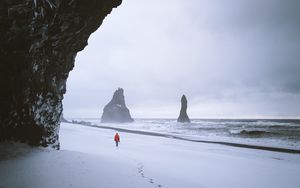 Preview wallpaper rock, snow, lonely, traces, walk