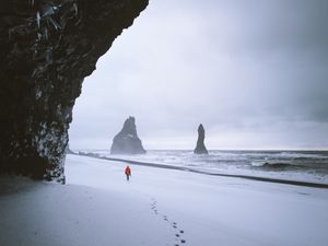 Preview wallpaper rock, snow, lonely, traces, walk