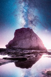 Preview wallpaper rock, starry sky, milky way, davenport, united states