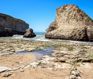 Preview wallpaper rock, stone, reefs, sea, landscape