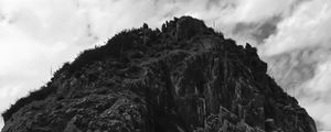 Preview wallpaper rock, water, spray, bw