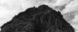 Preview wallpaper rock, water, spray, bw