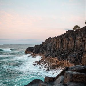 Preview wallpaper rock, waves, stones, horizon, sea