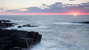 Preview wallpaper rock, waves, sunset, horizon
