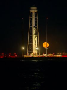 Preview wallpaper rocket, construction, night, moon