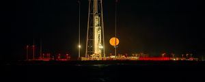 Preview wallpaper rocket, construction, night, moon