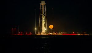 Preview wallpaper rocket, construction, night, moon