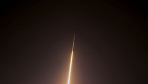 Preview wallpaper rocket, glow, light, sky